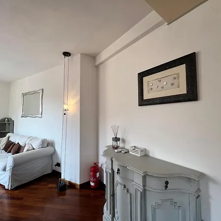 Casa Del Pozzo, 90 Mq, 2b 1b, Cozy Top-floor Ligurian Stay, No Lift, Steps From The Sea アパート *