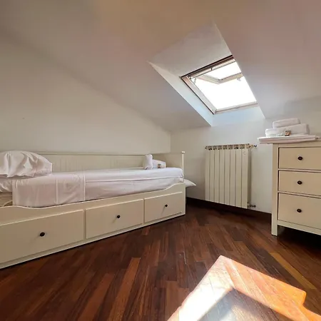 Casa Del Pozzo, 90 Mq, 2b 1b, Cozy Top-floor Ligurian Stay, No Lift, Steps From The Sea Apartment